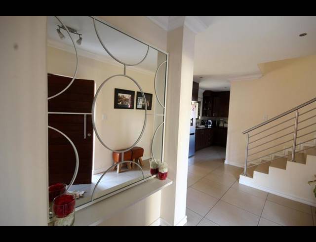 3 BEDROOM HOUSE FOR SALE IN THATCHFIELD